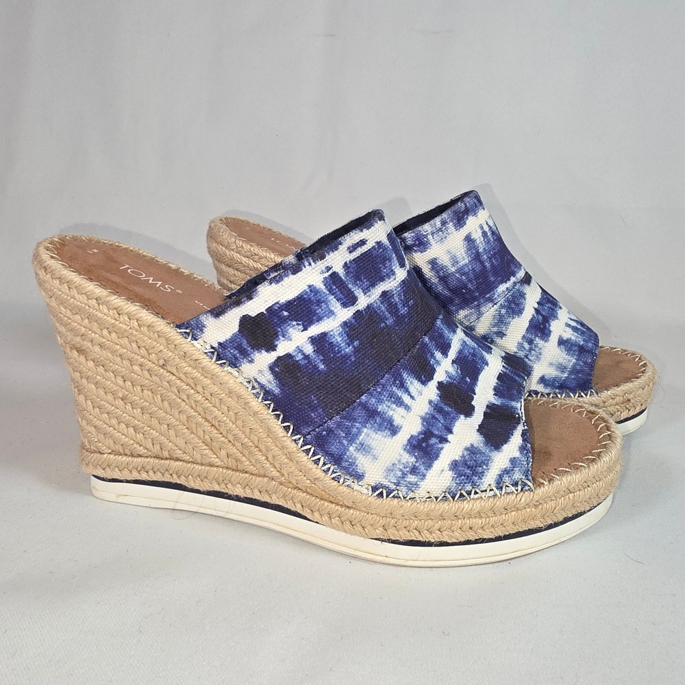 TOMS Monica Blue Tie Dye Women 9 Espadrille Wedge Mules Platform Sandals Boho